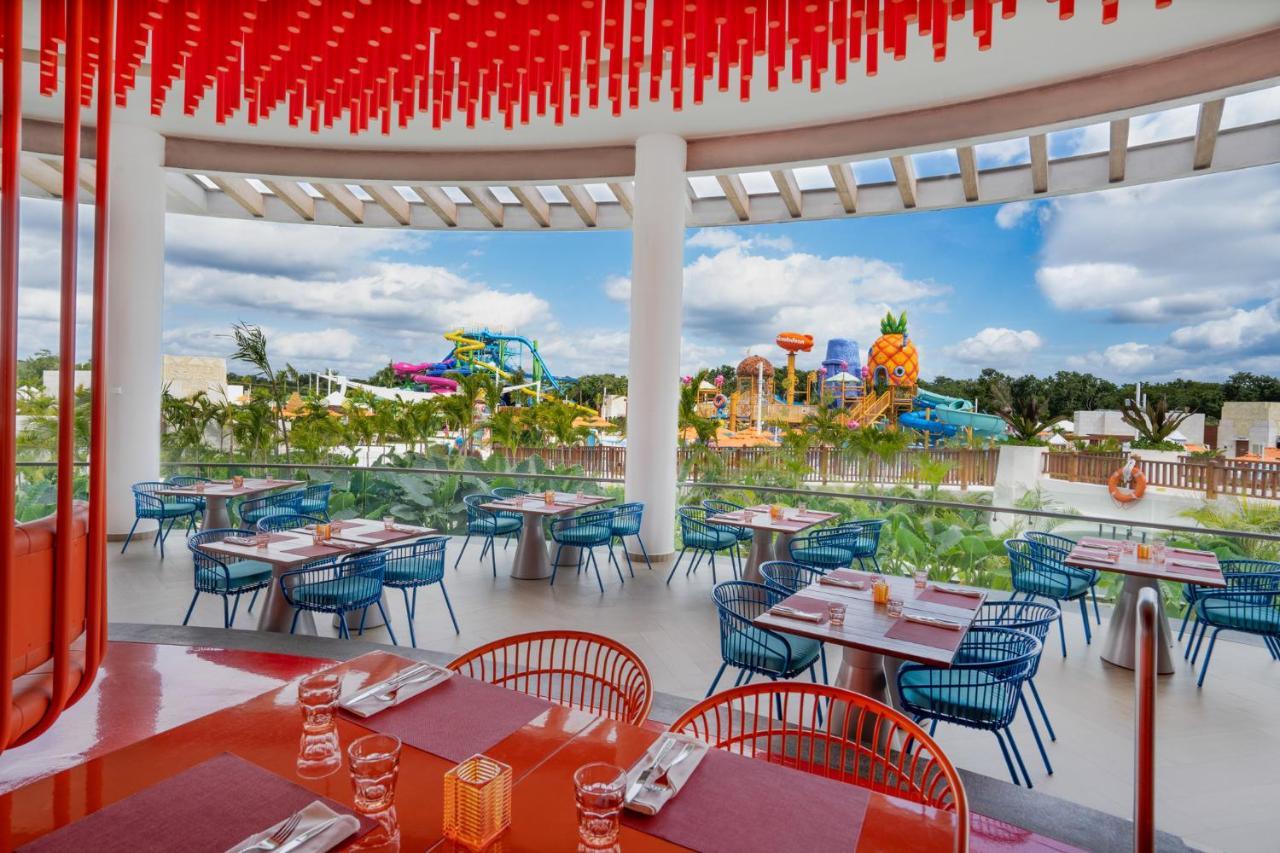 Nickelodeon Hotels & Resorts Riviera Maya Puerto Morelos Exterior foto The view from the restaurant