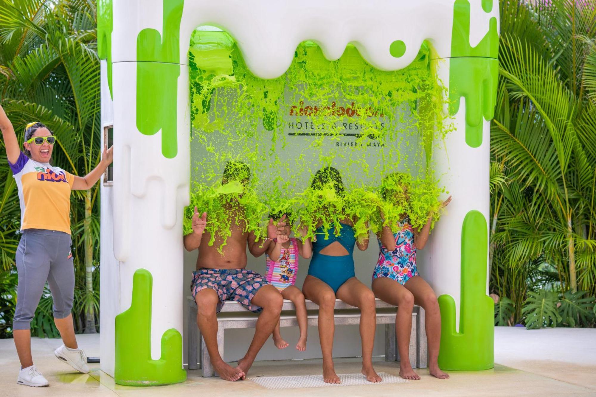 Nickelodeon Hotels & Resorts Riviera Maya Puerto Morelos Exterior foto The Green Slime